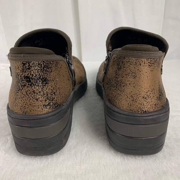 BZees Women's  Domino Ankle Boots Size 6.5 - Picture 4 of 9